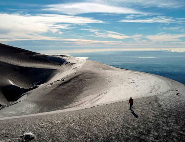 La sicurezza in montagna: guida per escursioni invernali sull'Etna